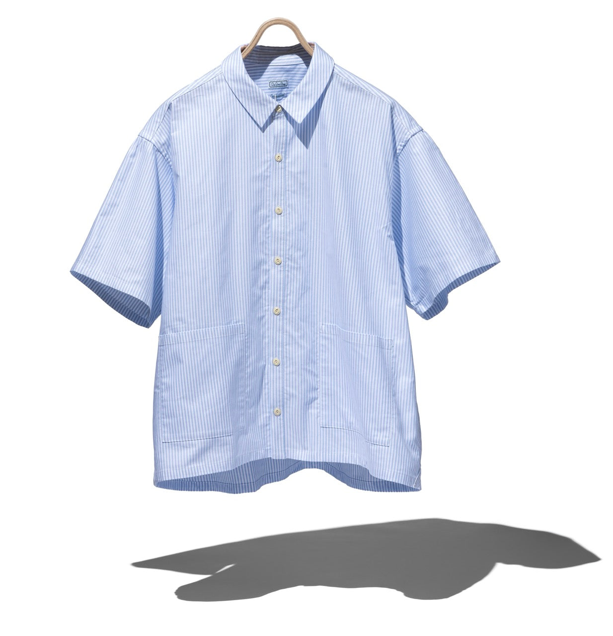 HALF SLEEVE BOX-SHAPED BLUE STRIPE SHIRT