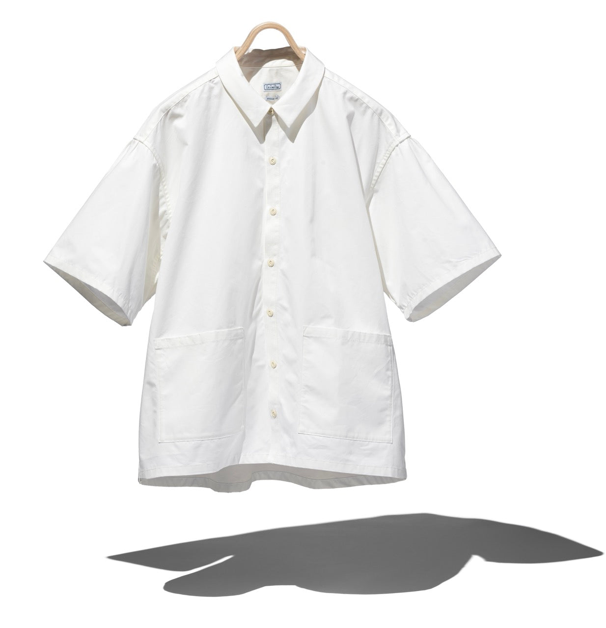 HALF SLEEVE BOX-SHAPED SHIRT