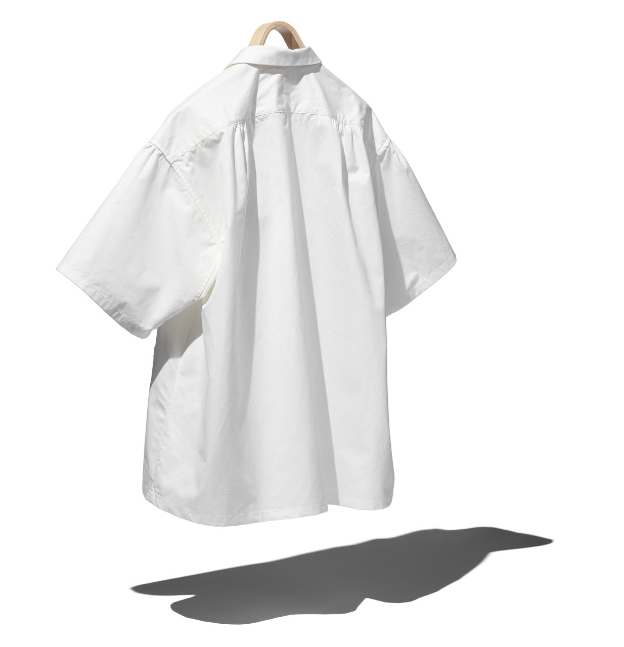 HALF SLEEVE BOX-SHAPED SHIRT