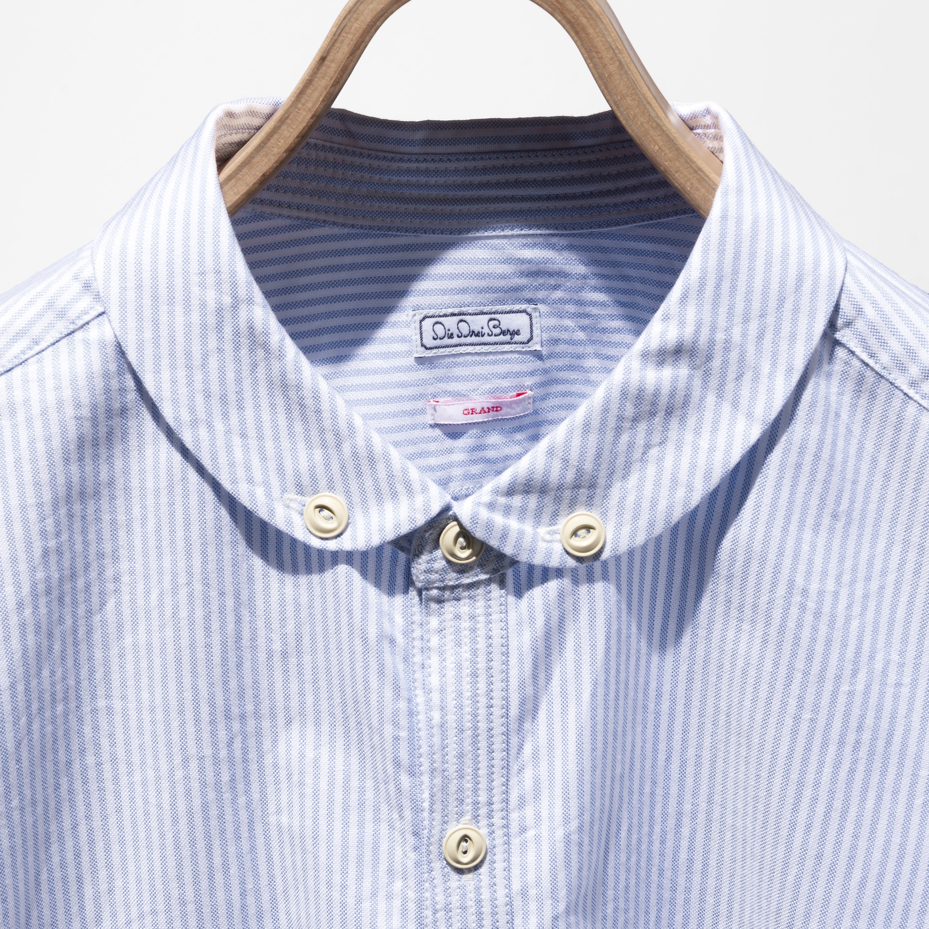 MULTI-POCKET BLUE STRIPE SHIRT – WORDS, SOUNDS, COLORS & SHAPES JAPAN