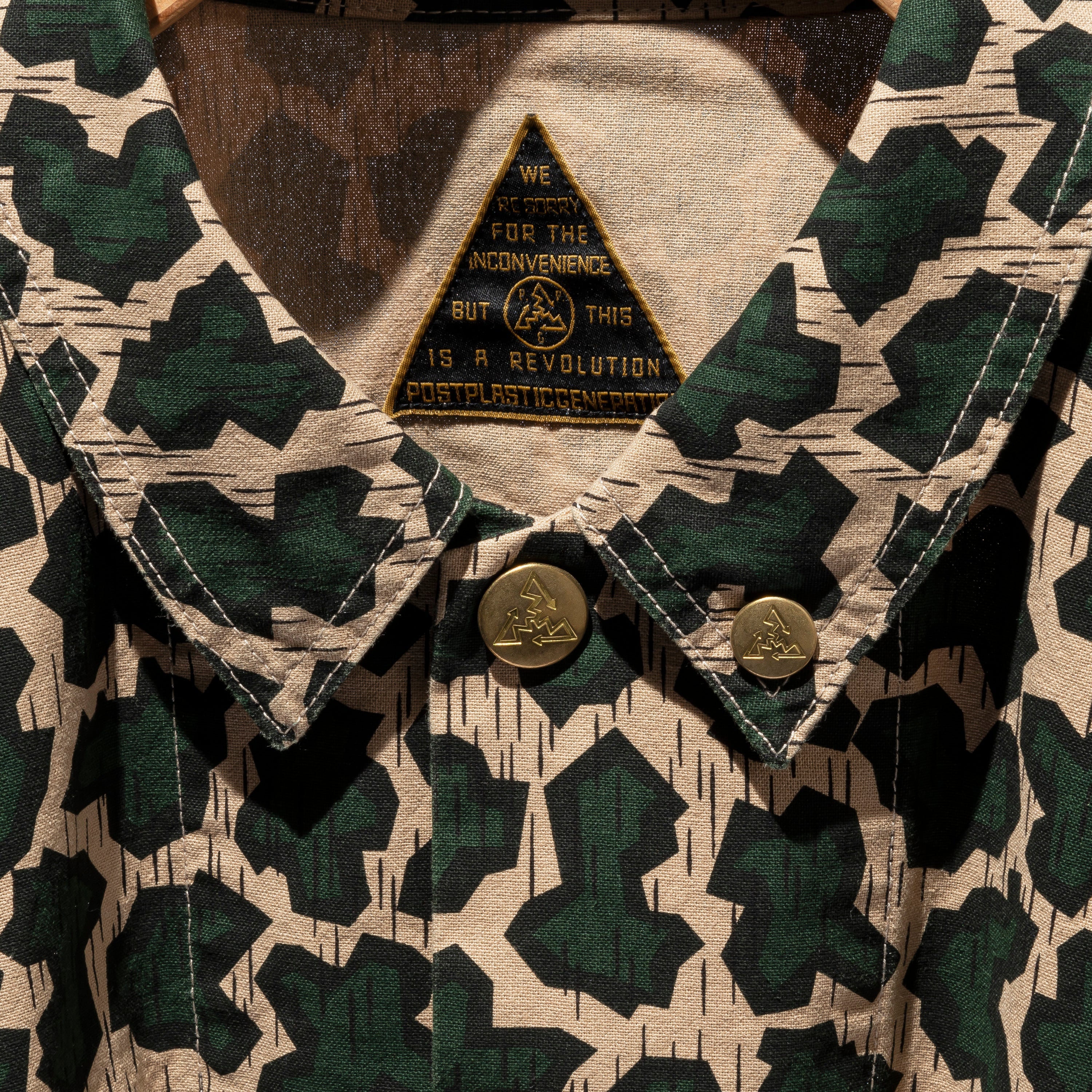 MILITARY JACKET – WORDS, SOUNDS, COLORS & SHAPES JAPAN